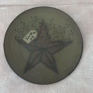Plate, decorative.  Country primitive star. “Live life fully”